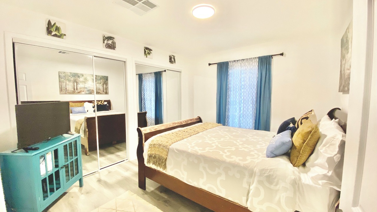 Photo of Bedroom in Mojave
