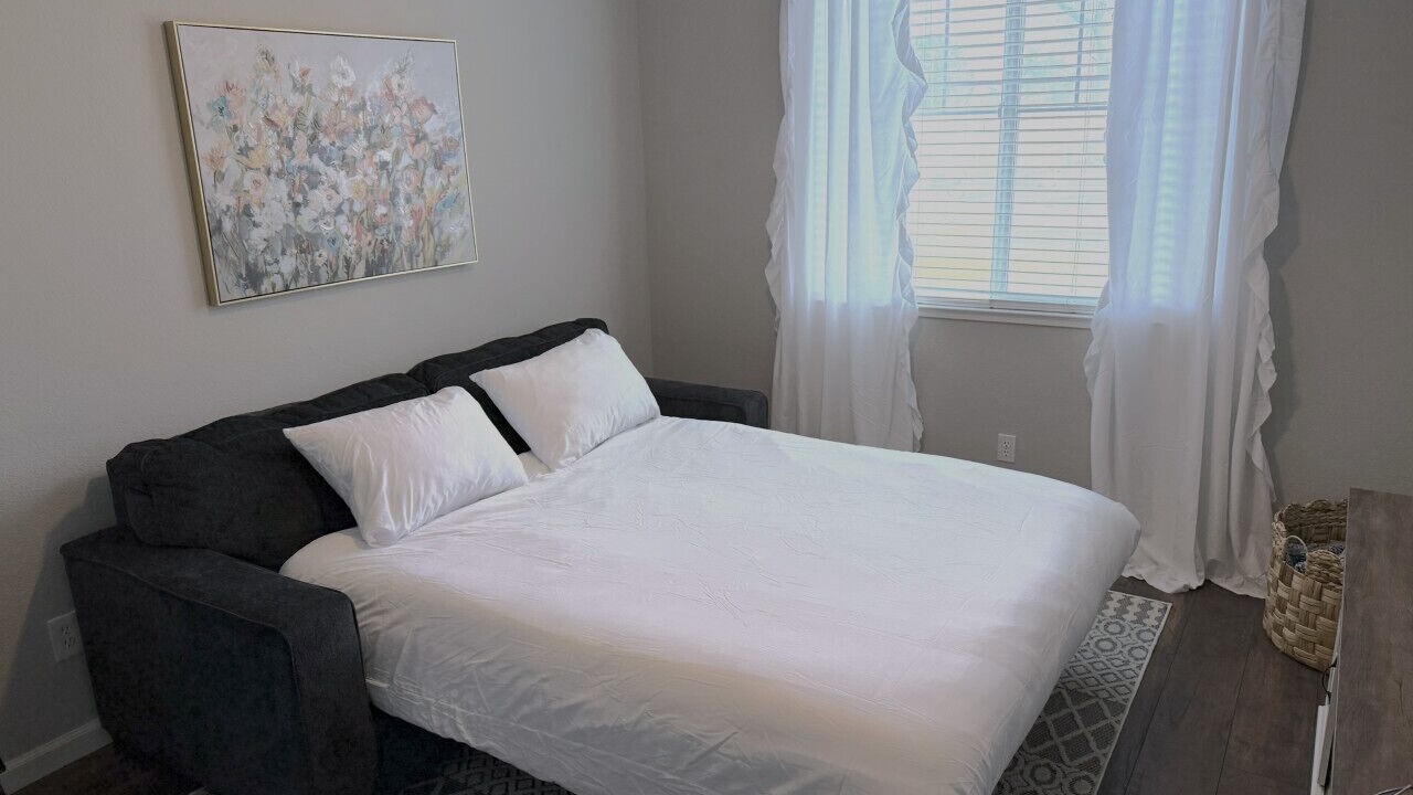 Photo of Bedroom in Oakdale