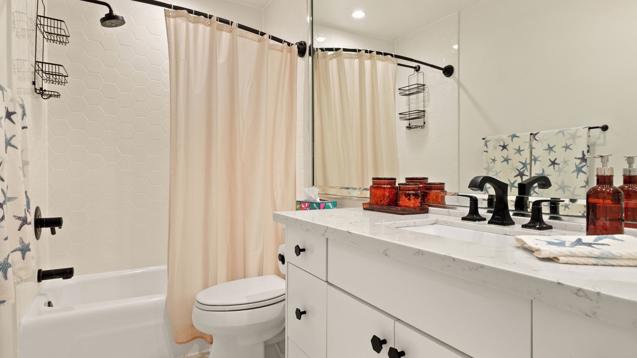 Photo of Bathroom in Ocean Park