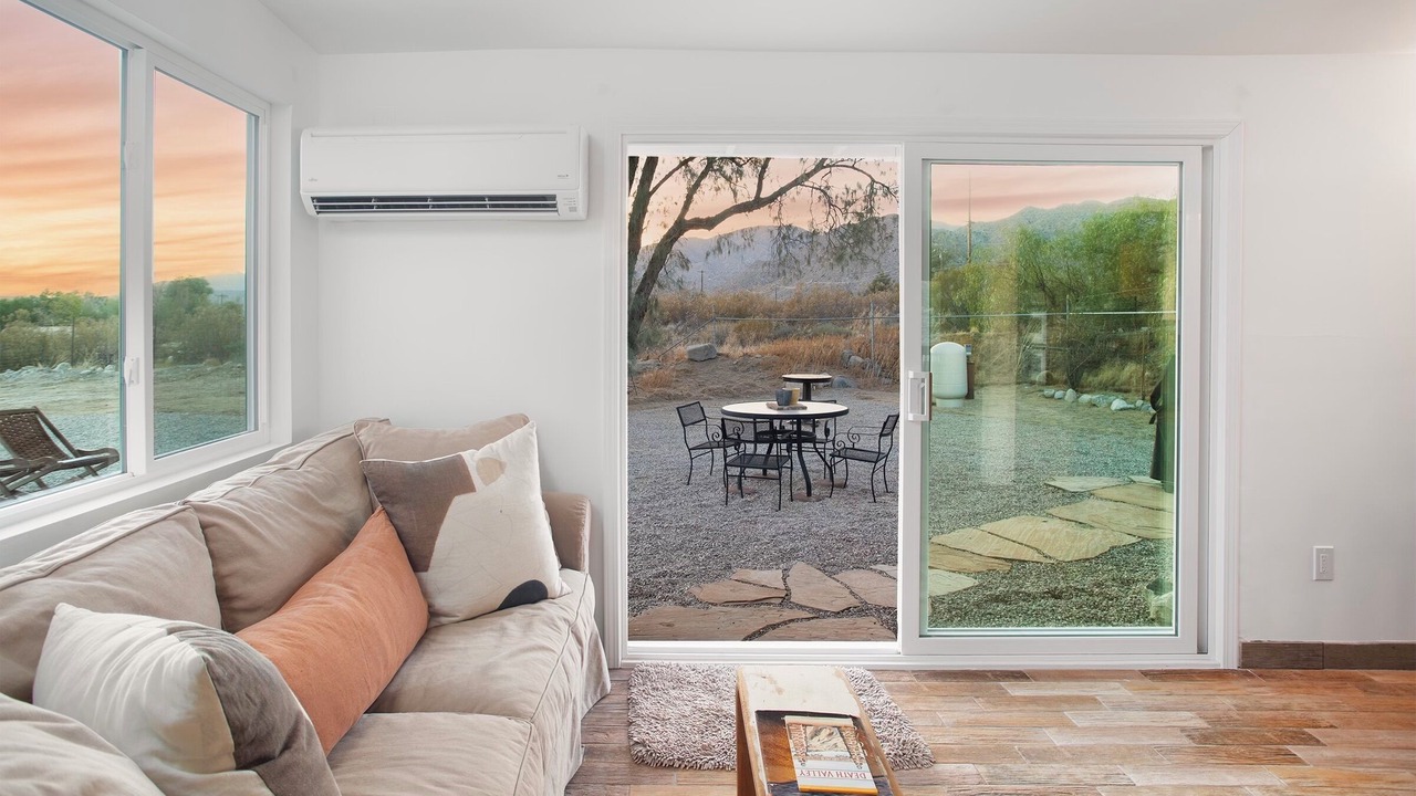 Photo of Livingroom in Morongo Valley