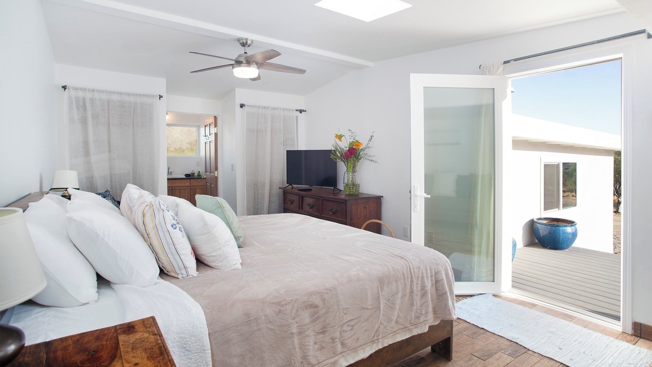 Photo of Bedroom in Morongo Valley