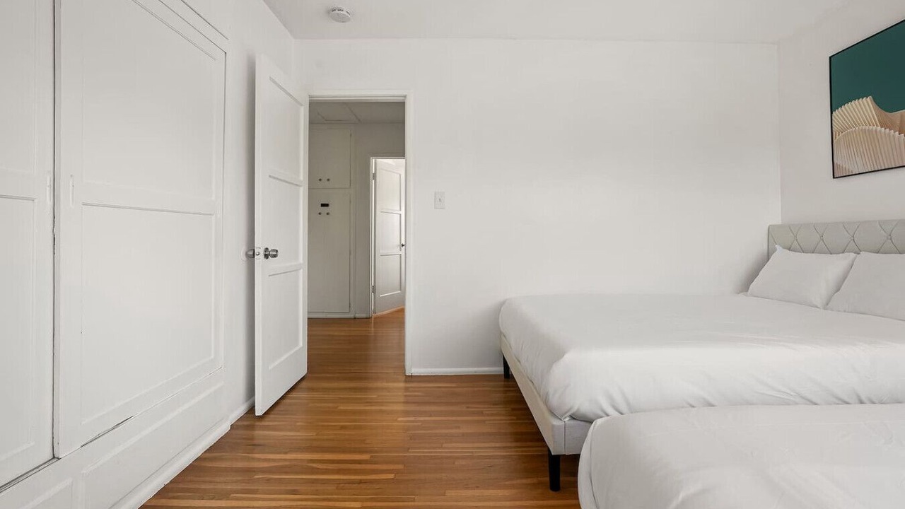 Photo of Bedroom in North Long Beach