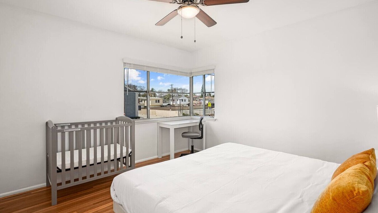 Photo of Bedroom in North Long Beach