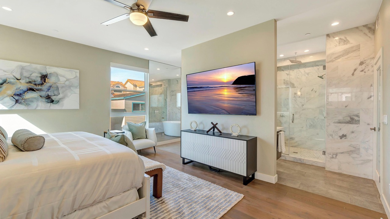 Photo of Bedroom in Sunset Beach