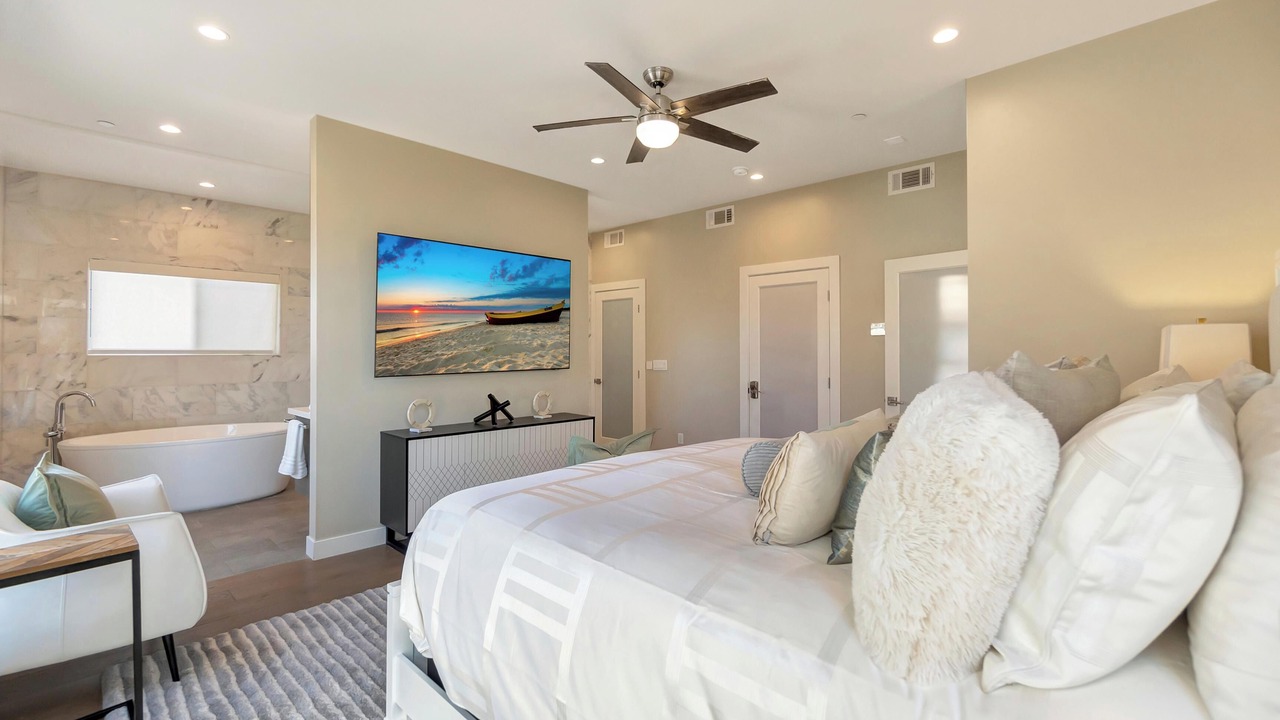 Photo of Bedroom in Sunset Beach