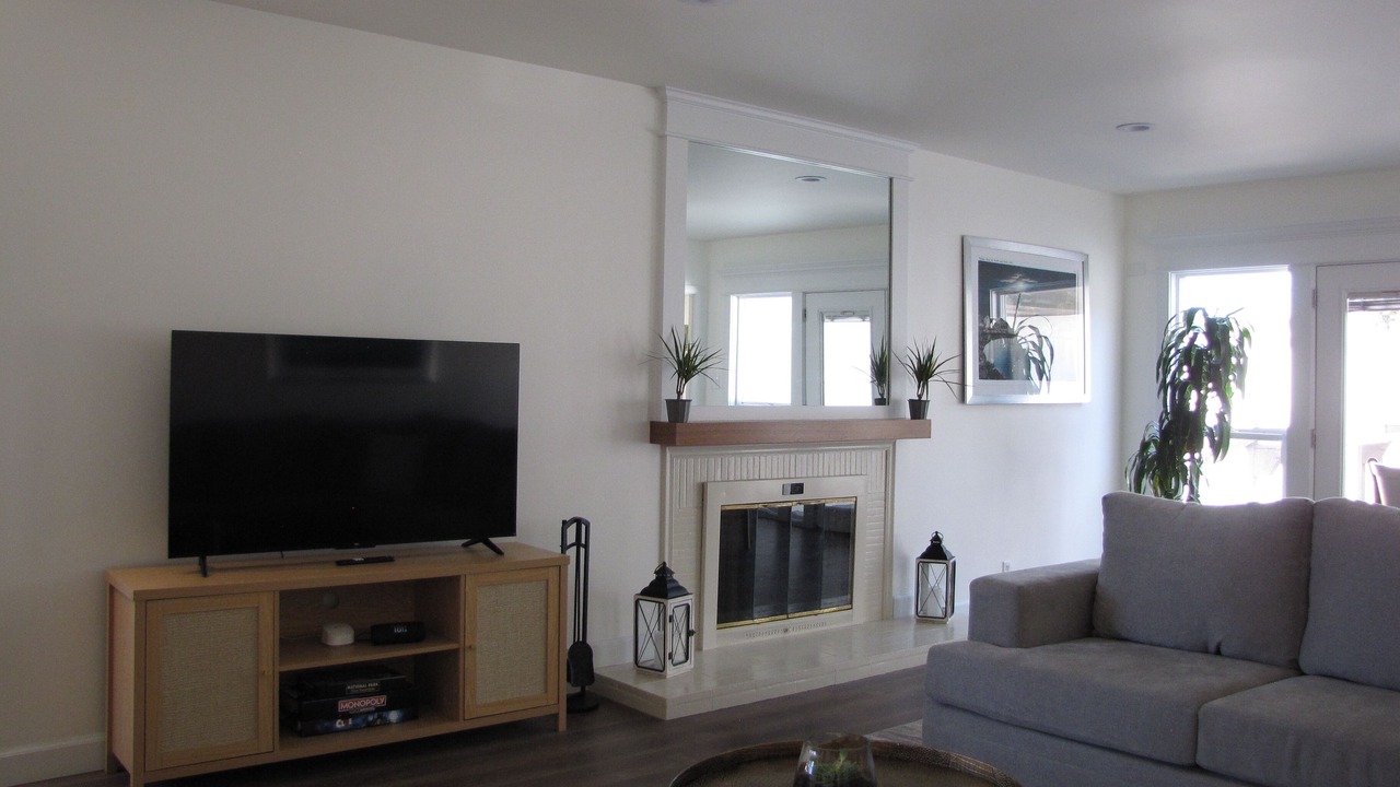 Photo of Livingroom in South Wrigley