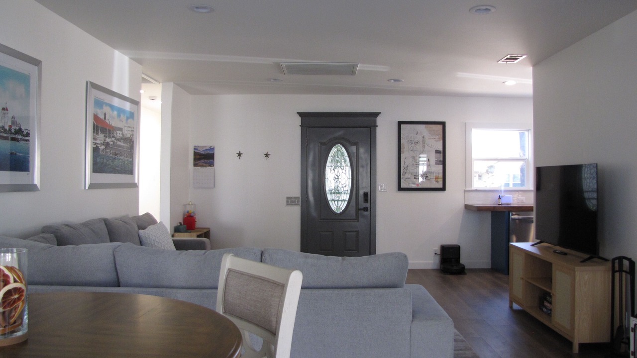 Photo of Livingroom in South Wrigley