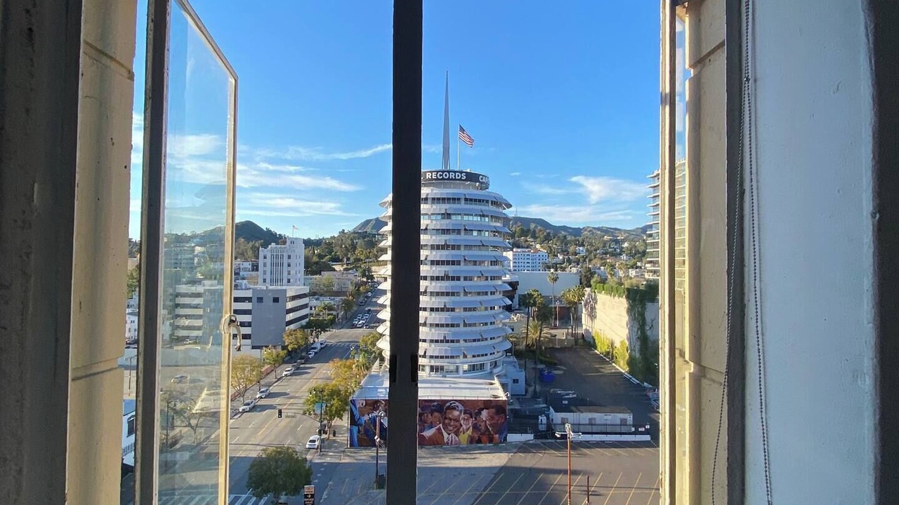 Photo of Others in Hollywood