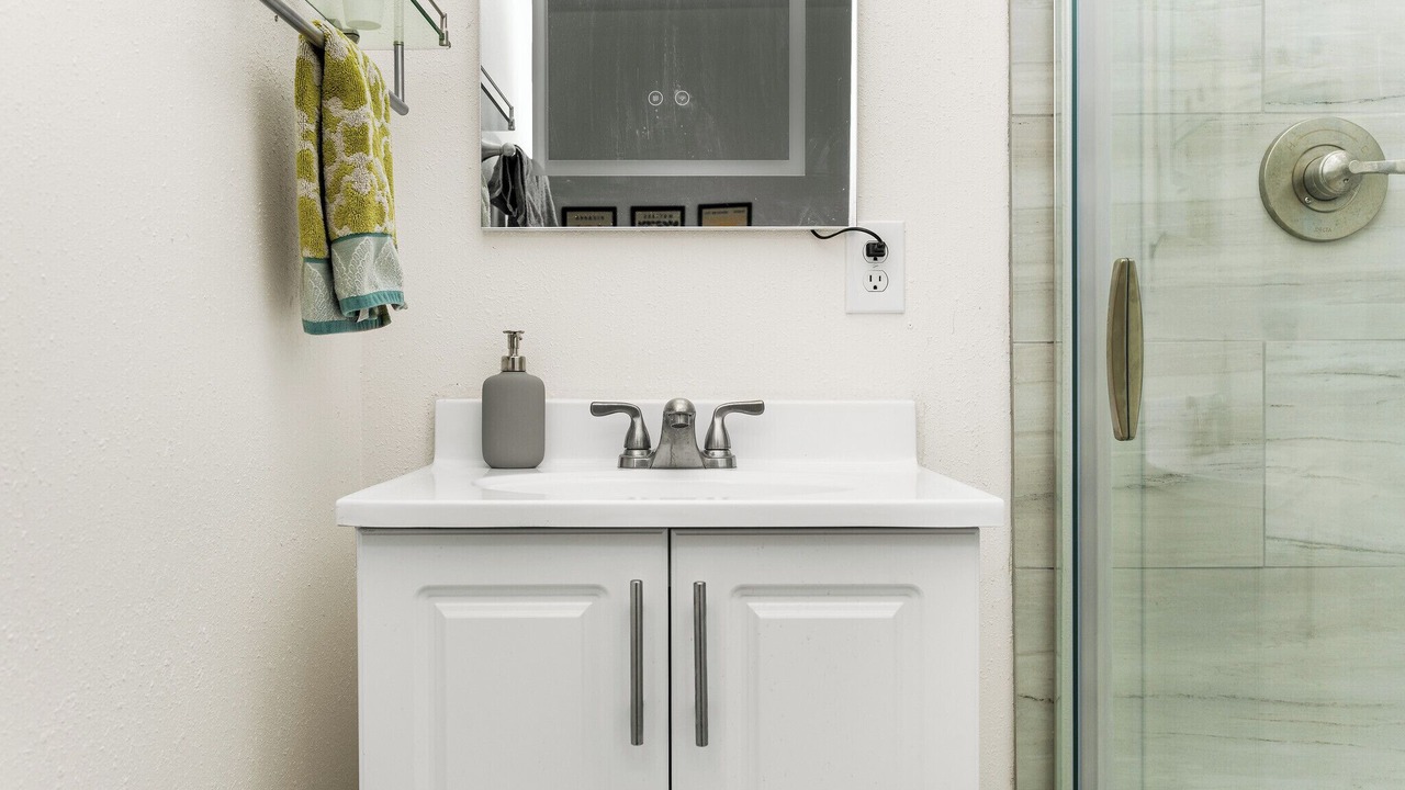 Photo of Bathroom in Orange