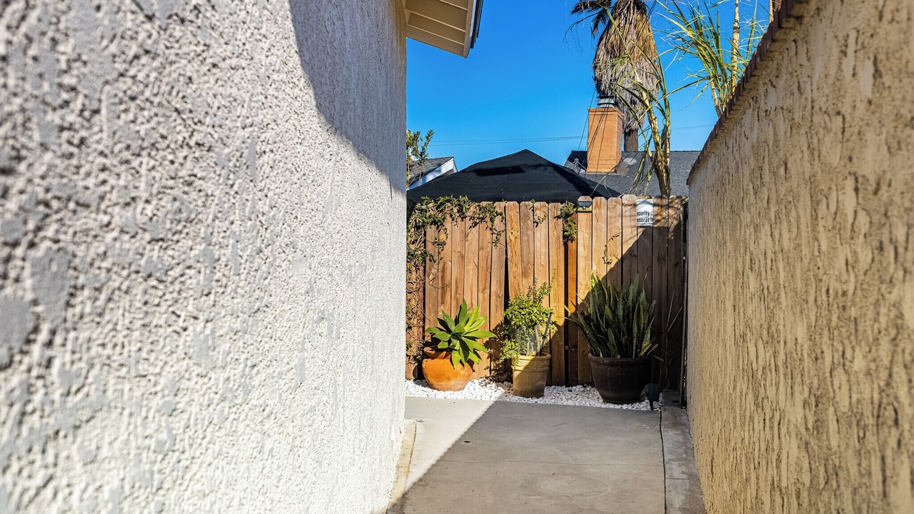 Photo of Outdoor in Orange