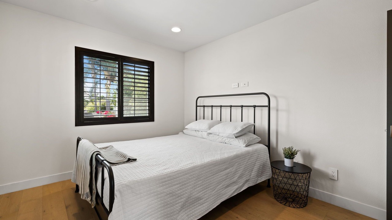 Photo of Bedroom in East Side Costa Mesa
