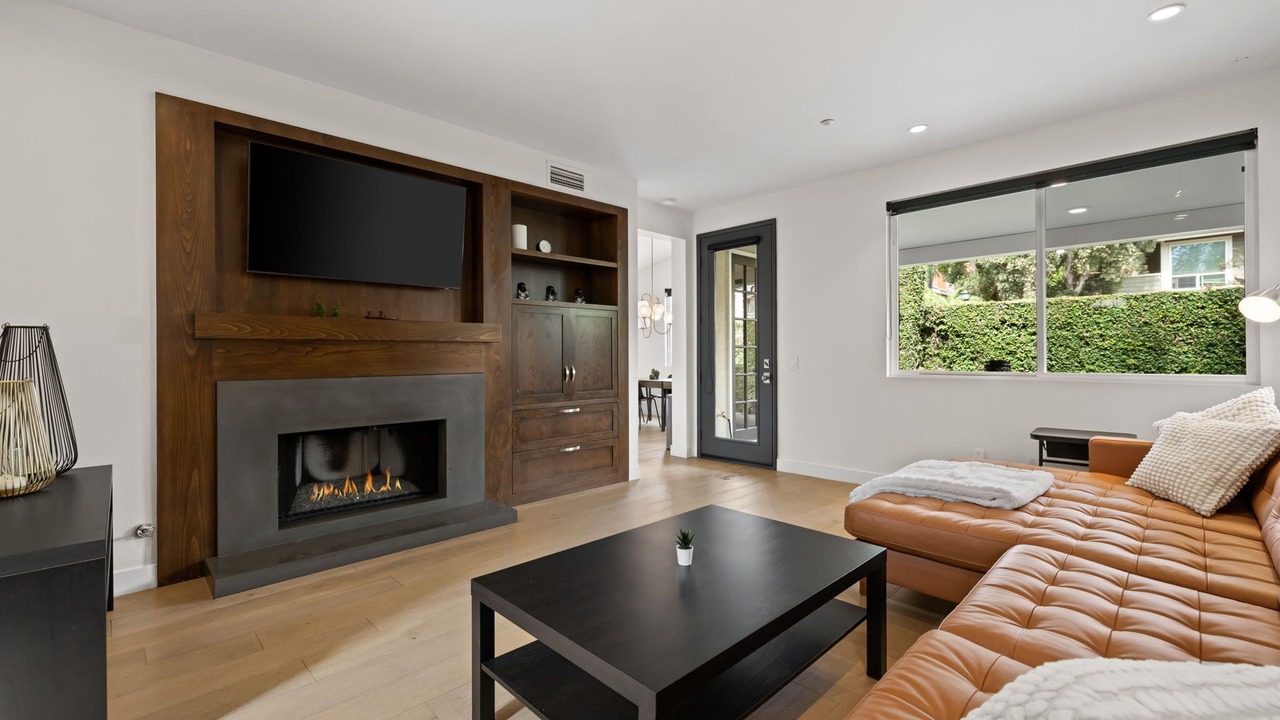 Photo of Livingroom in East Side Costa Mesa