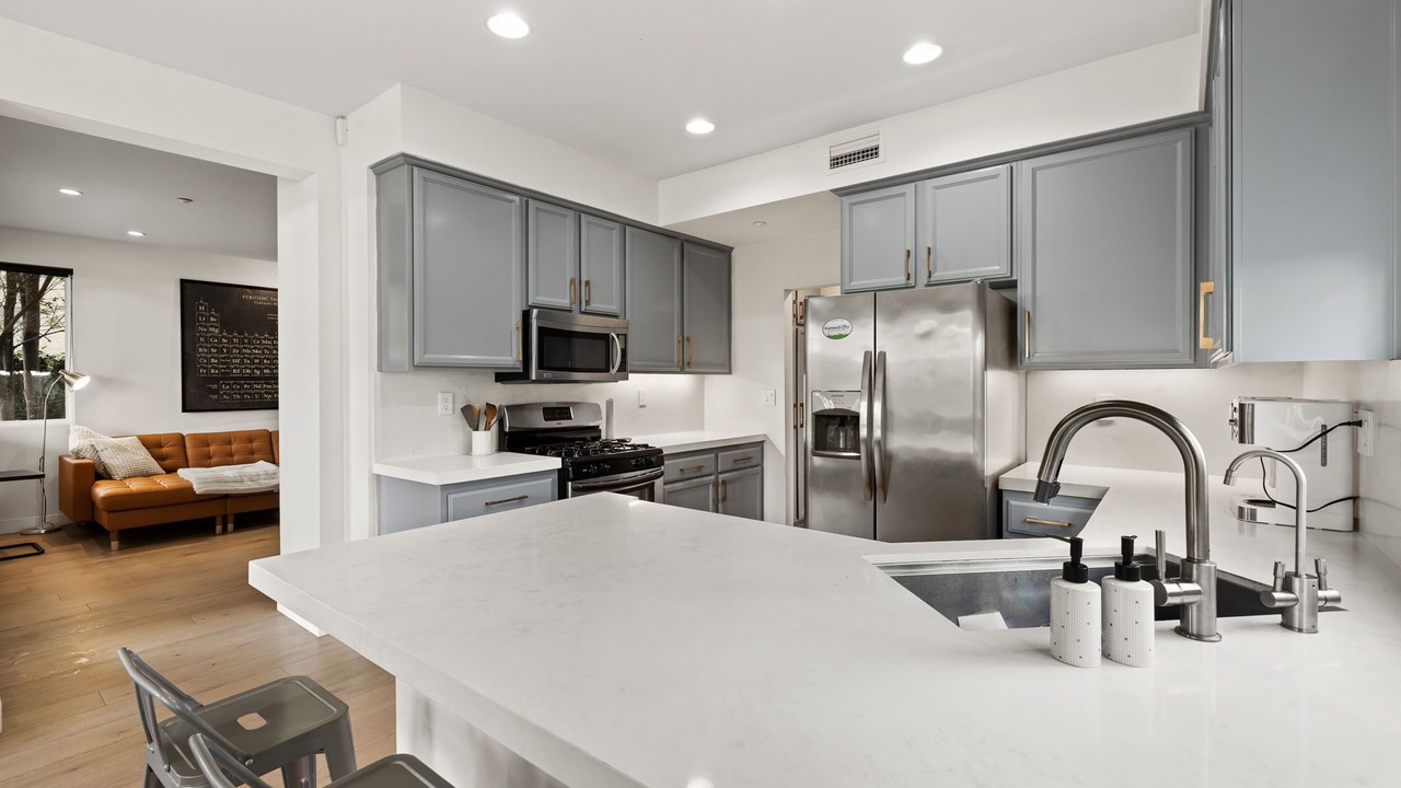 Photo of Kitchen in East Side Costa Mesa