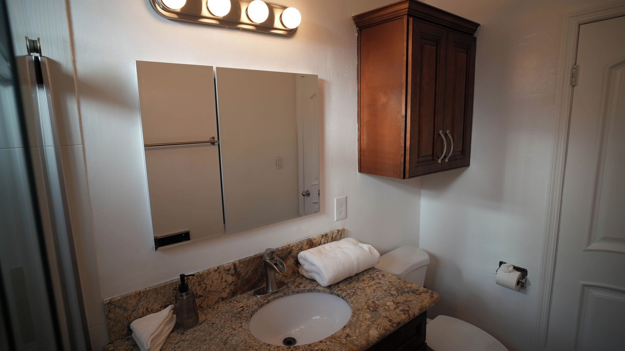 Photo of Bathroom in Baldwin Park