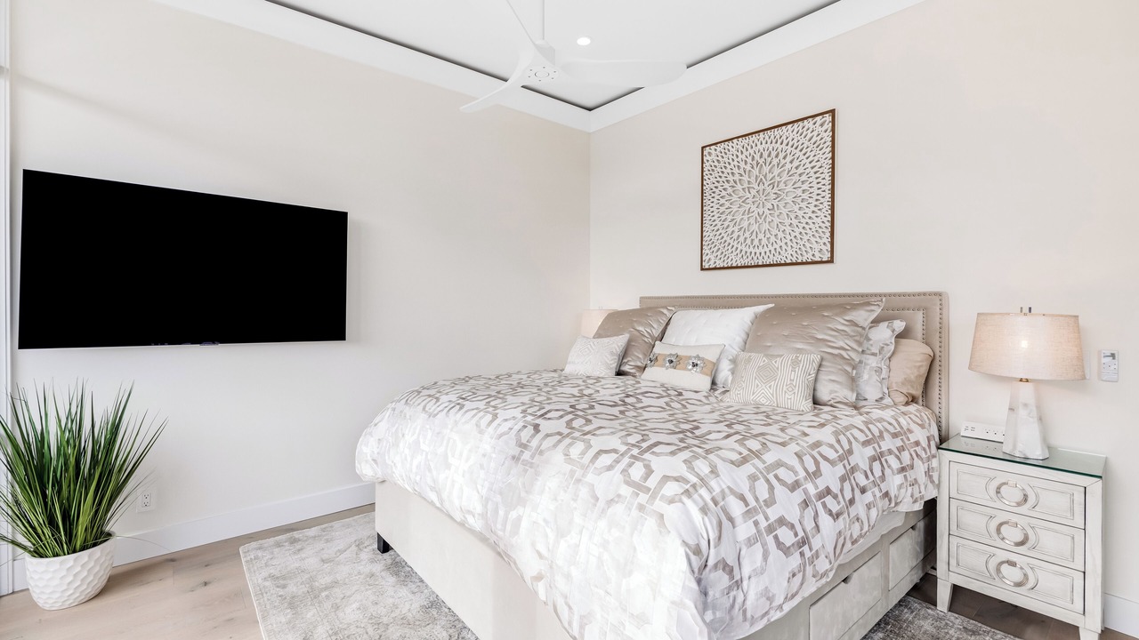 Photo of Bedroom in Marina Pacifica