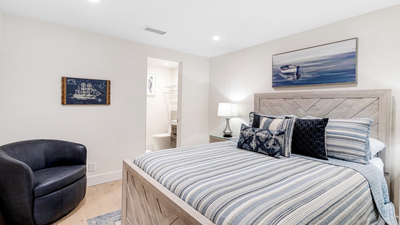 Photo of Bedroom in Marina Pacifica
