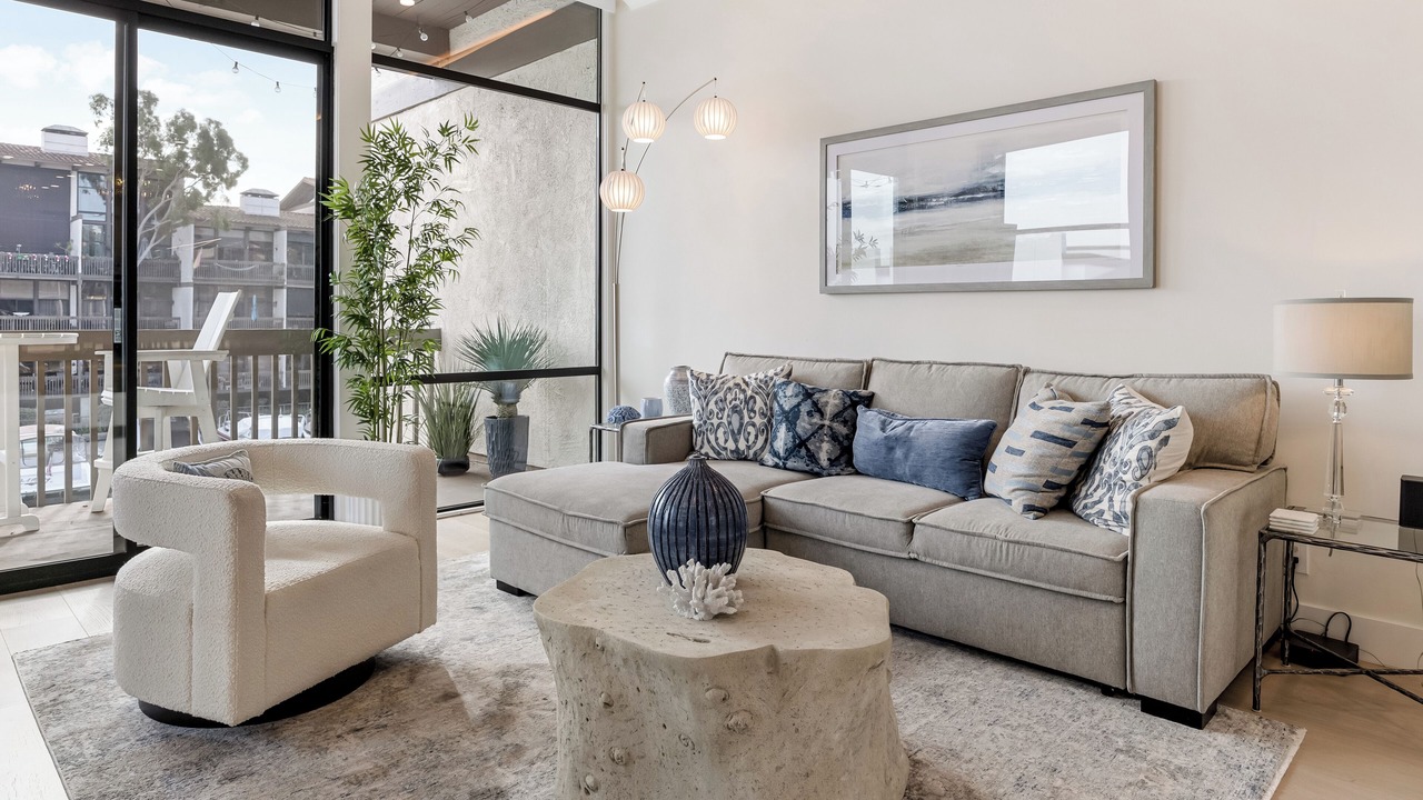 Photo of Livingroom in Marina Pacifica