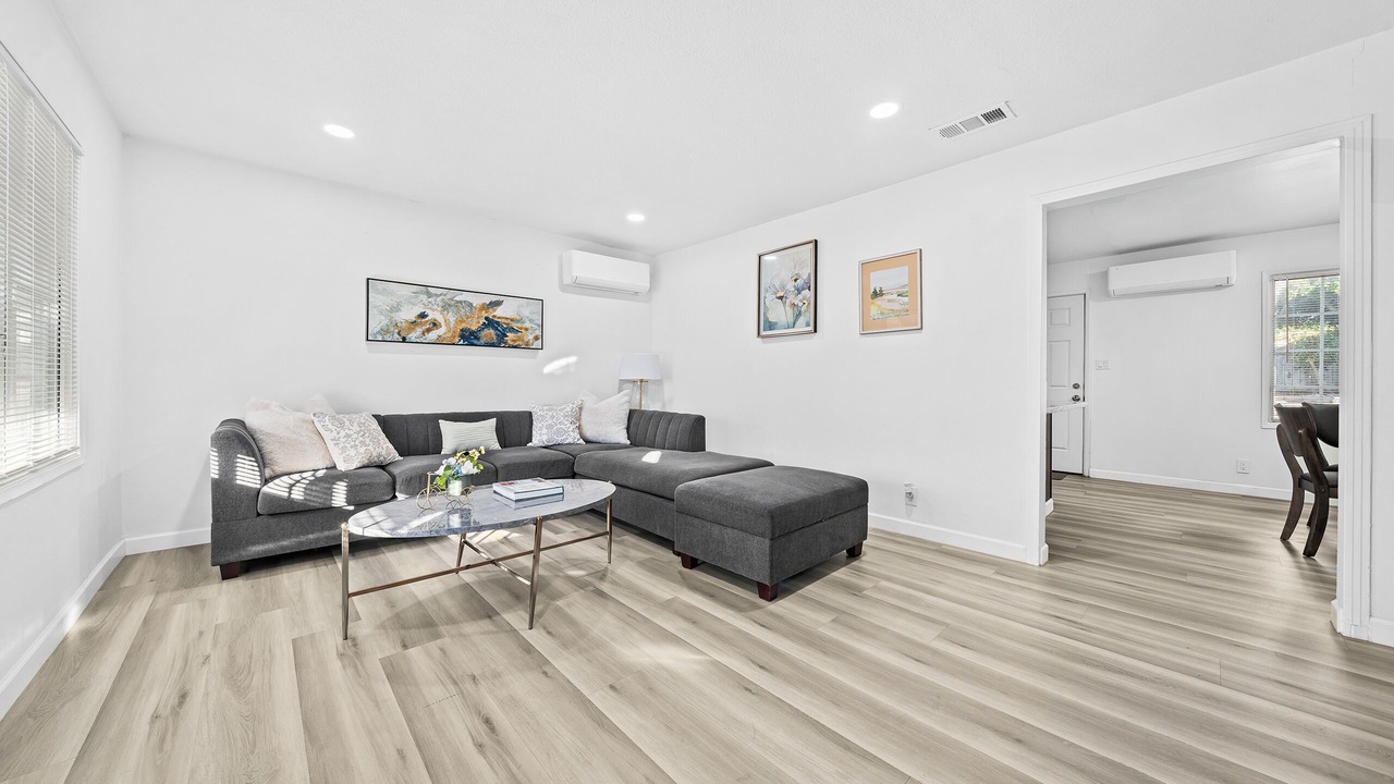 Photo of Livingroom in City of Industry