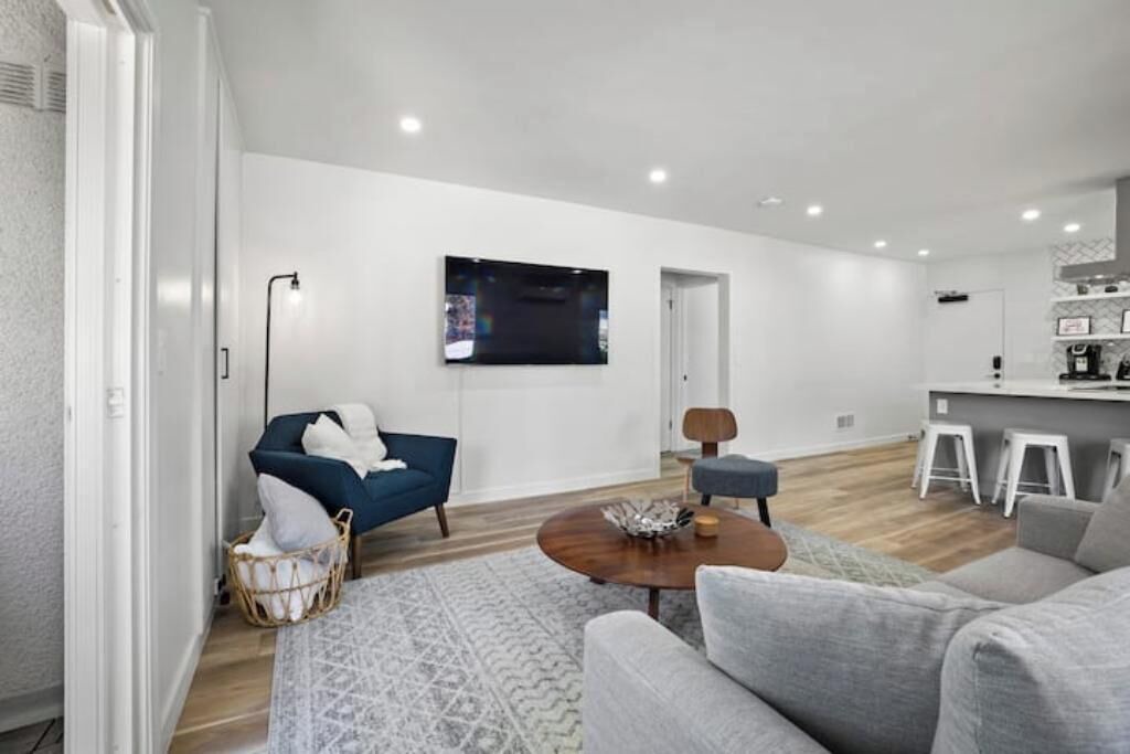 Photo of Livingroom in Pasadena