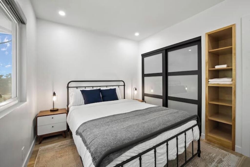 Photo of Bedroom in Pasadena