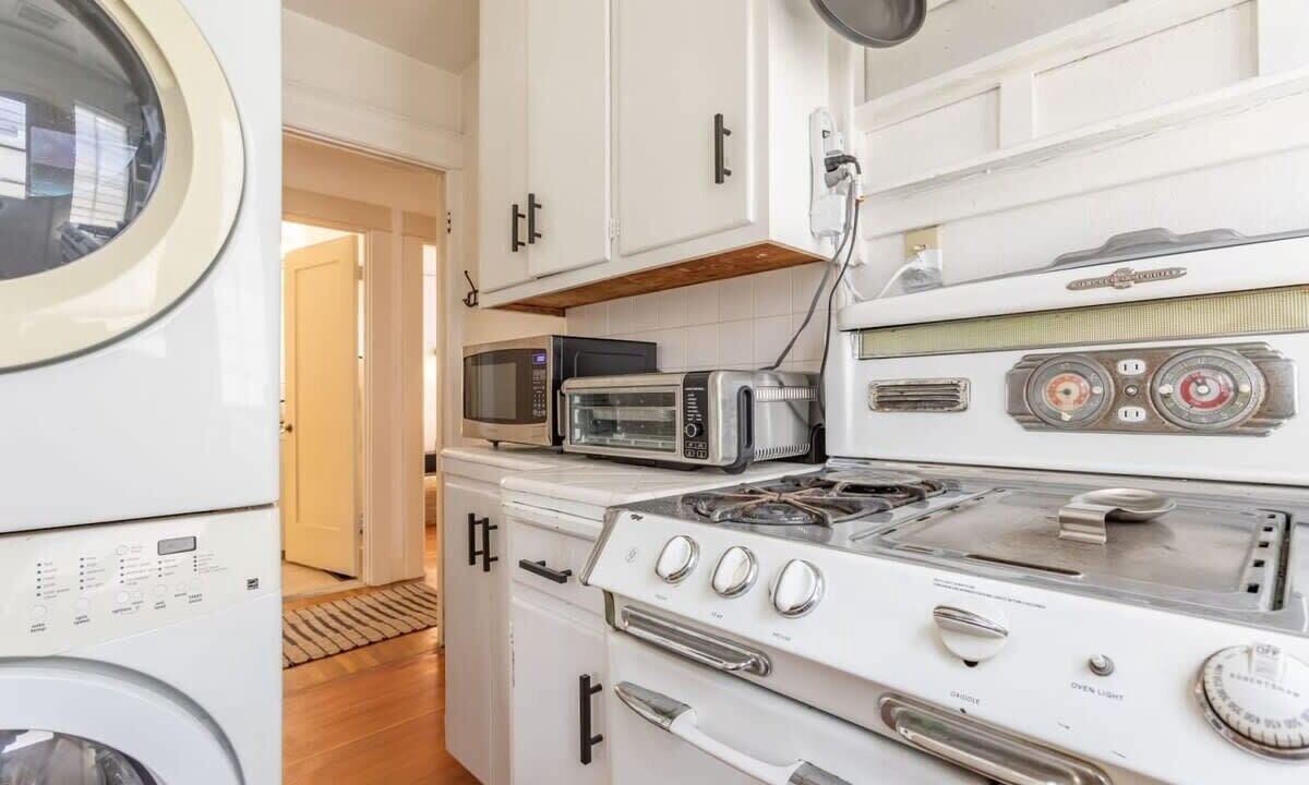 Photo of Bedroom in Hermosa Beach