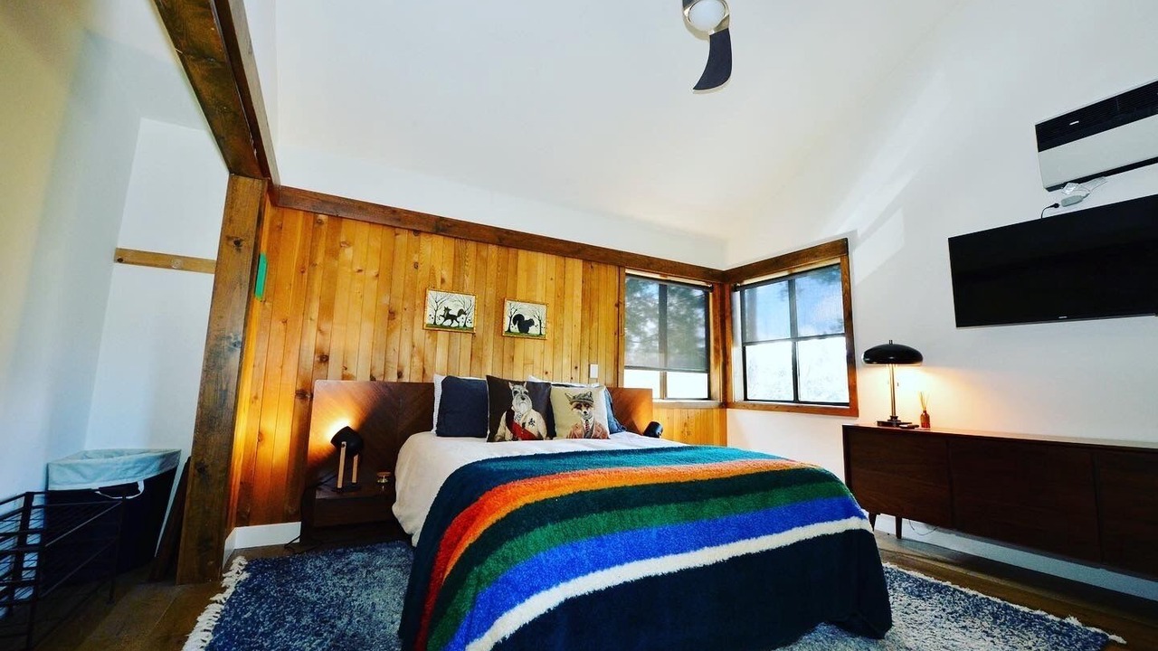 Photo of Bedroom in Idyllwild