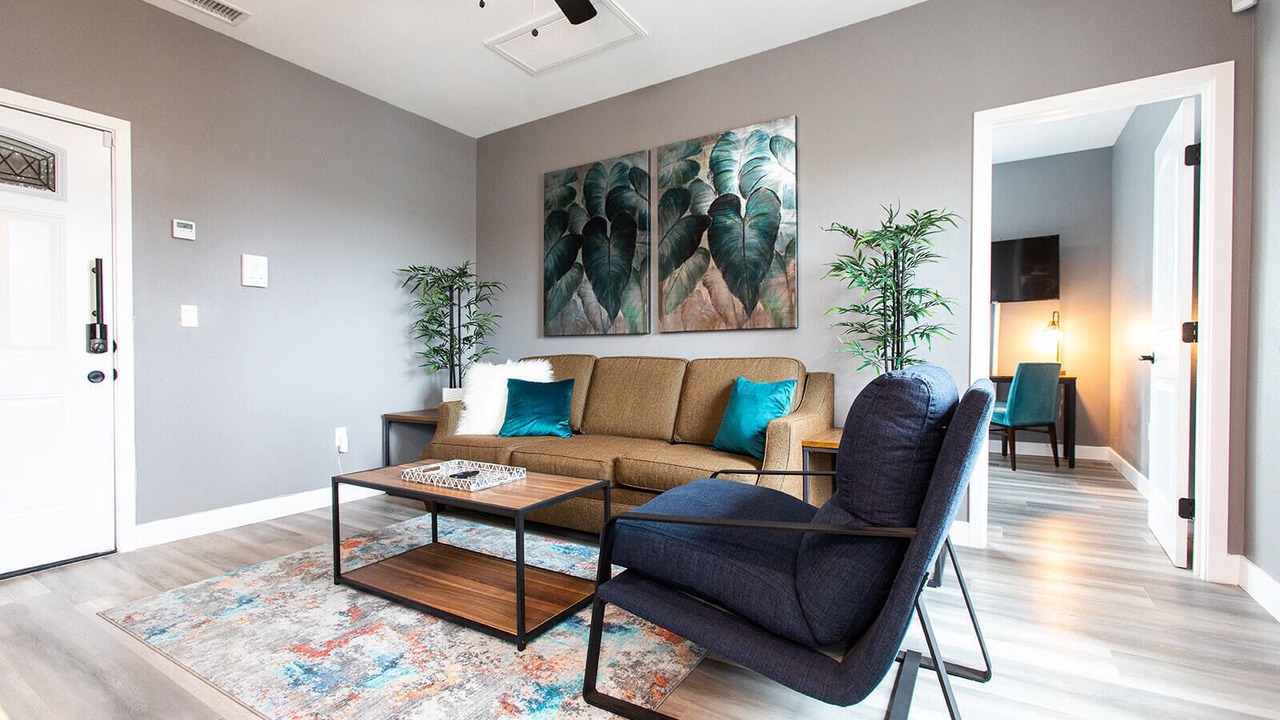 Photo of Livingroom in University Heights