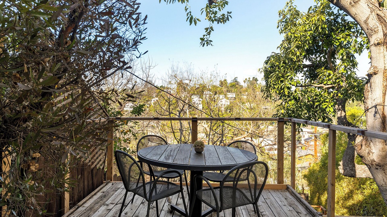 Photo of Outdoor in Silver Lake