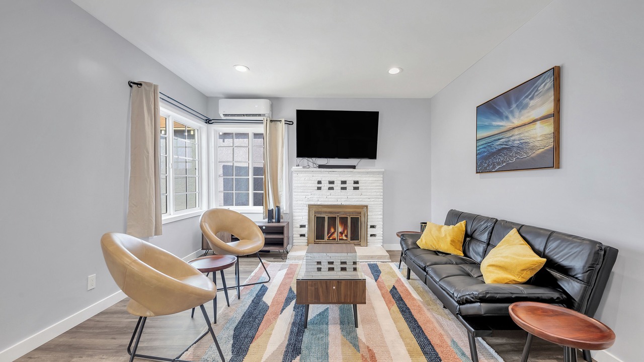 Photo of Livingroom in Inglewood