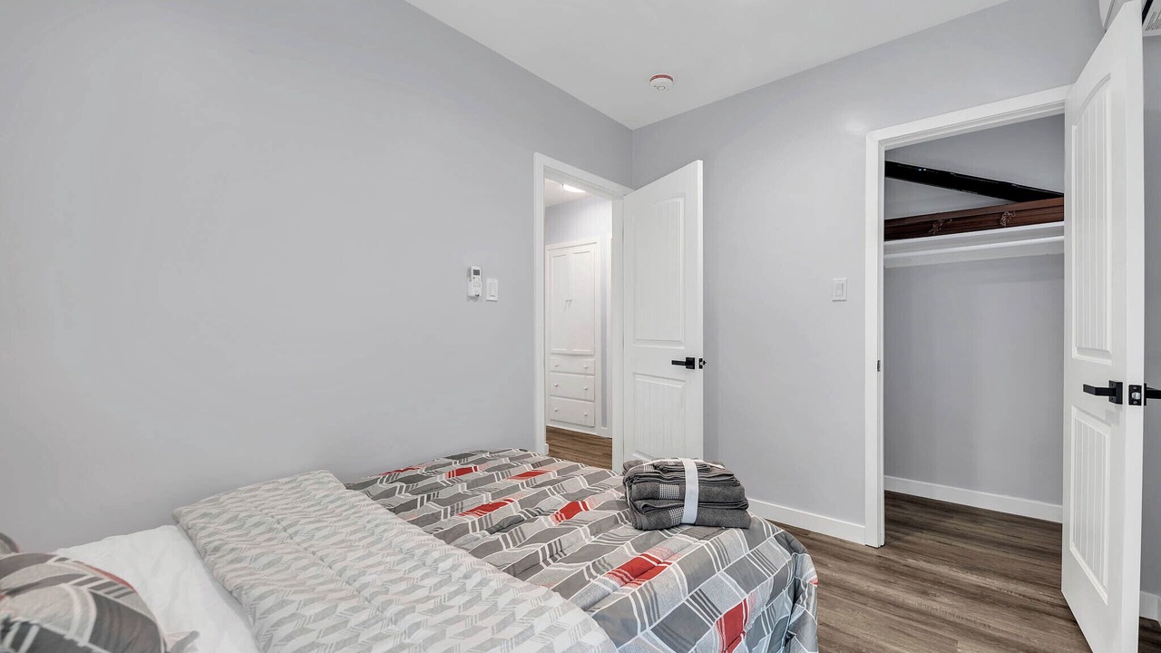 Photo of Bedroom in Inglewood