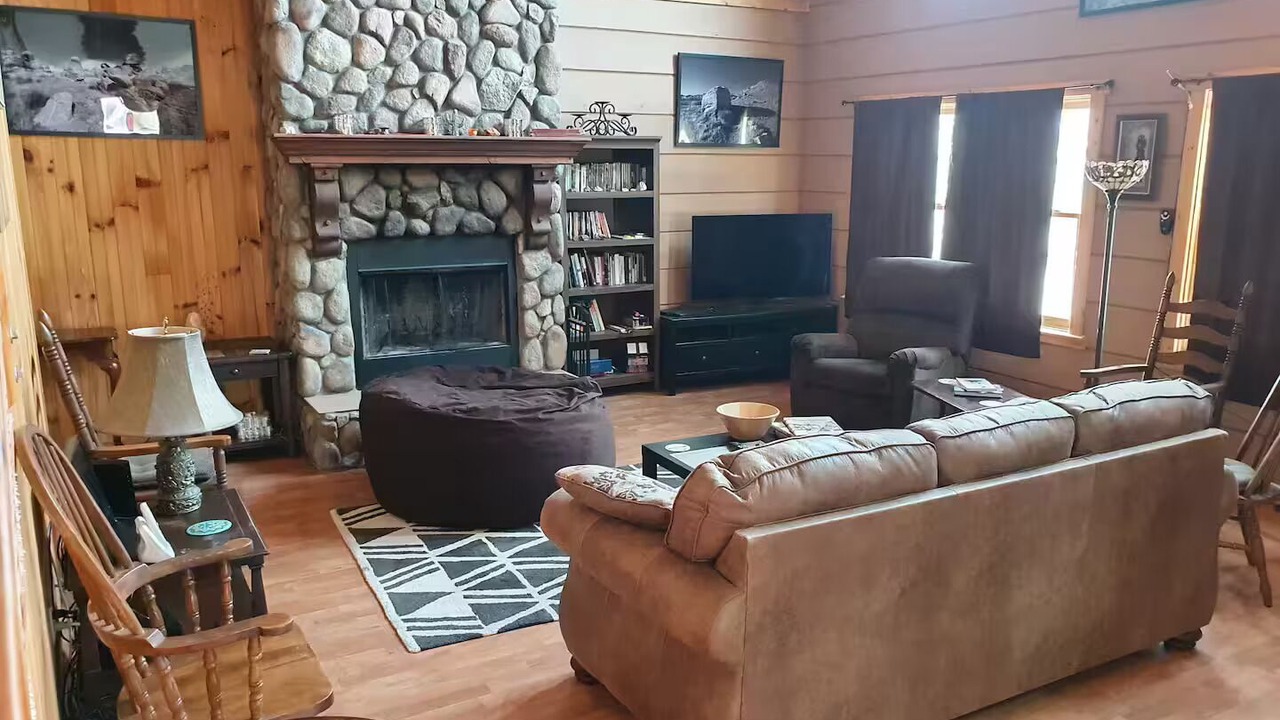 Photo of Livingroom in Weldon