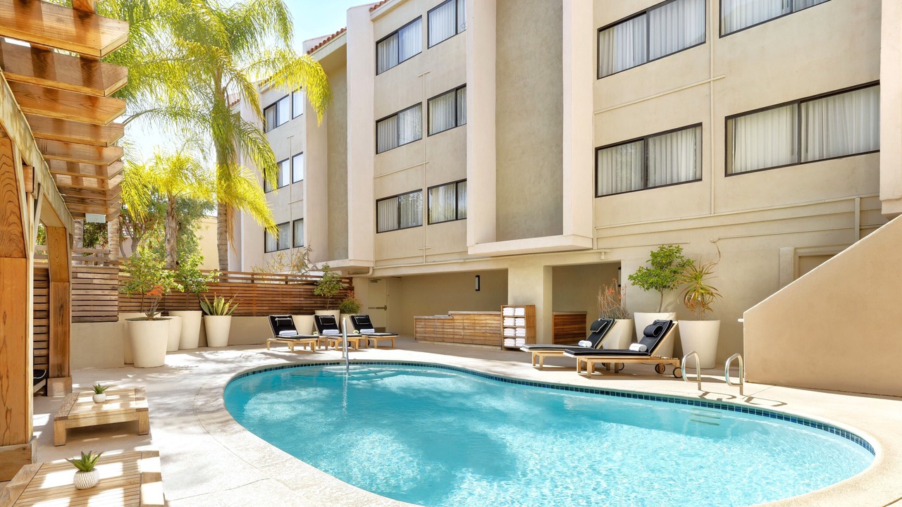Photo of Outdoor in Woodland Hills
