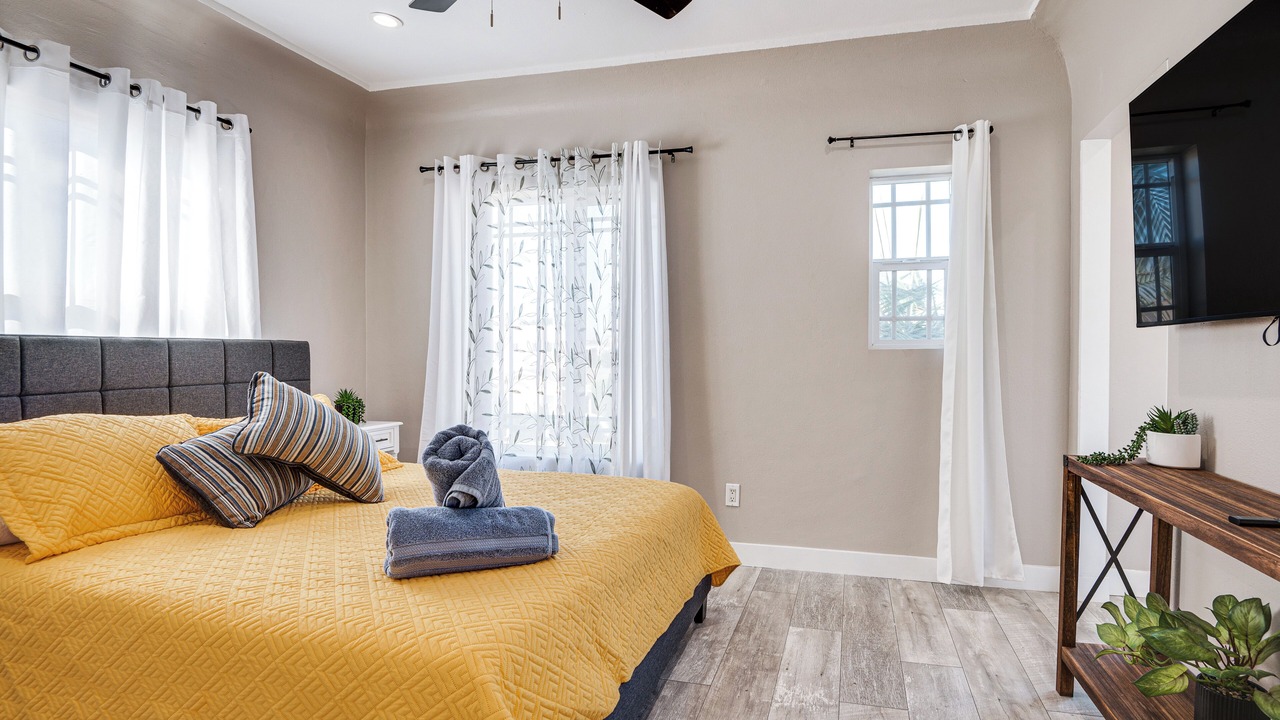Photo of Bedroom in East Los Angeles