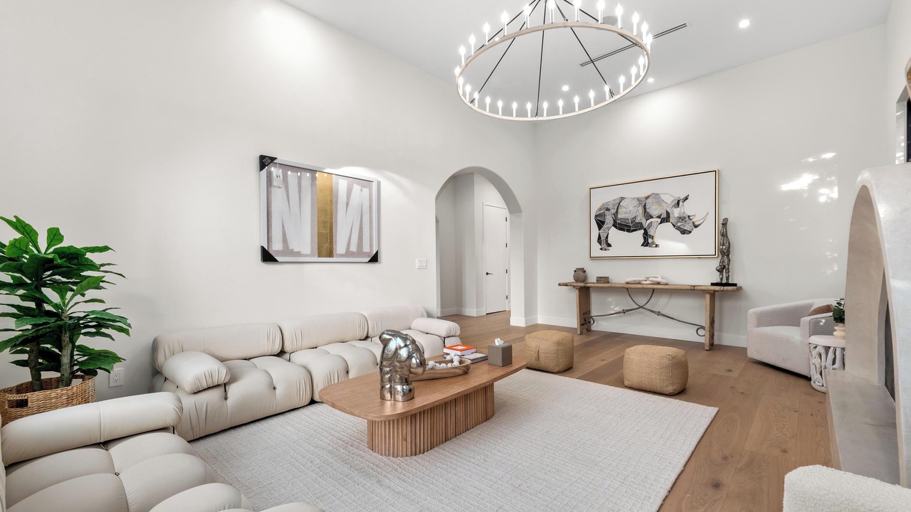 Photo of Livingroom in Beverly Grove
