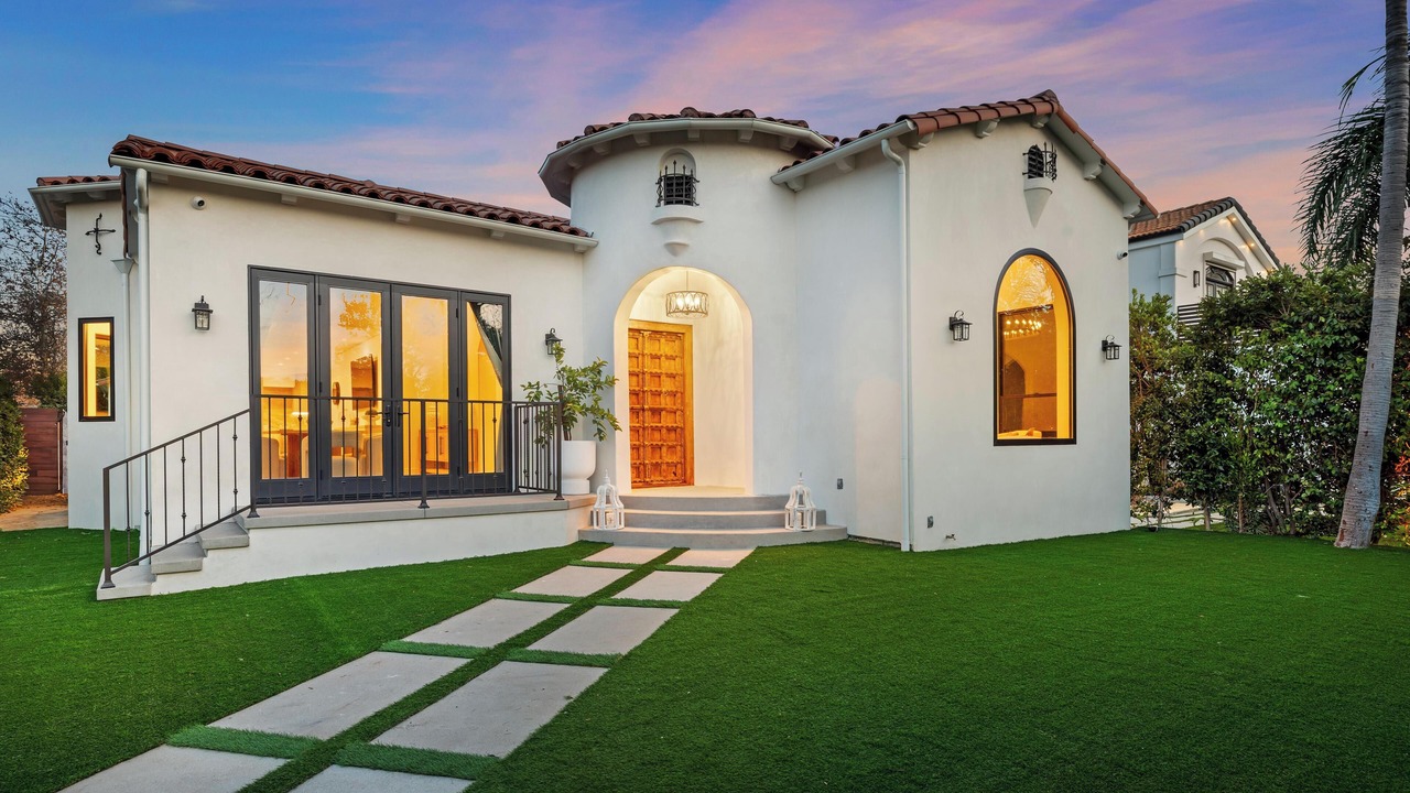 Photo of Outdoor in Beverly Grove