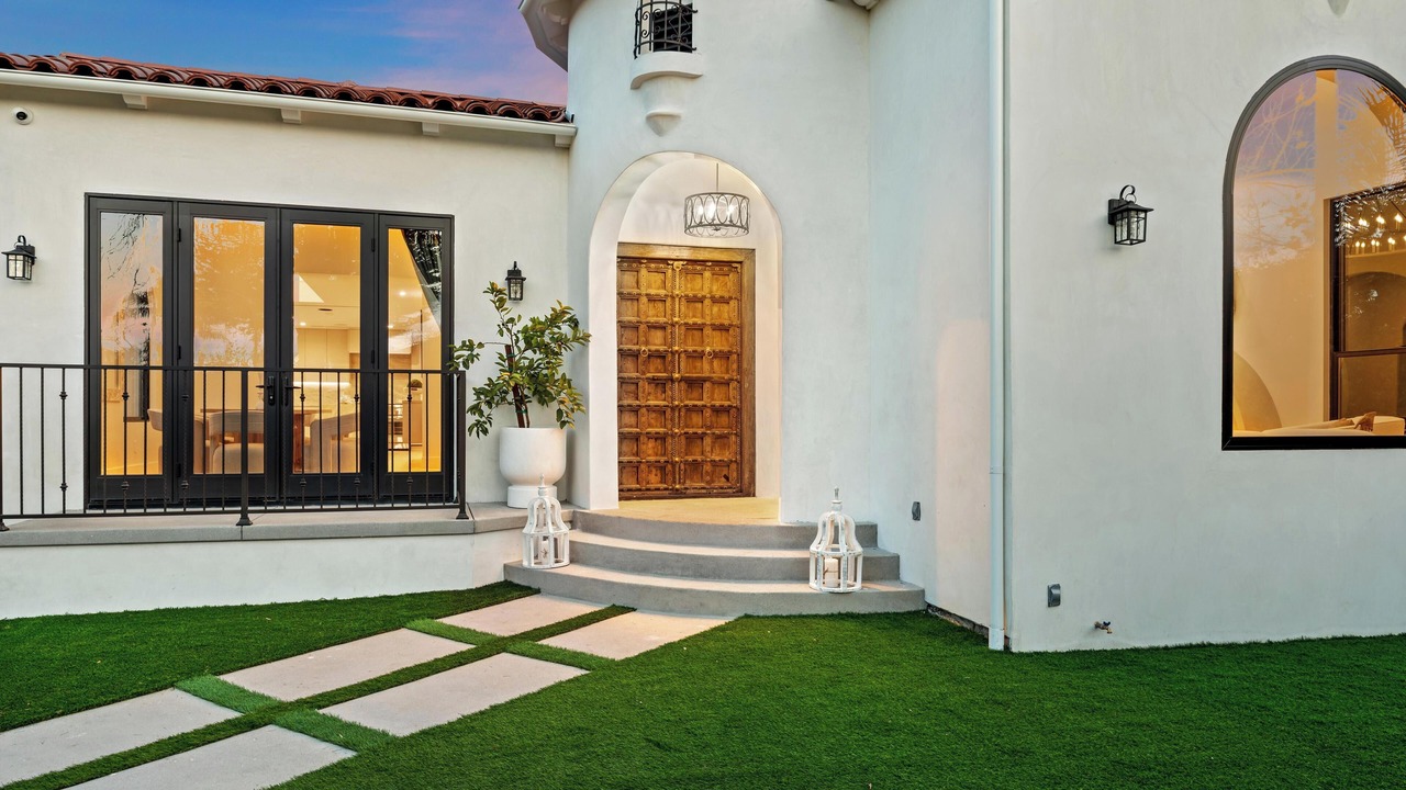 Photo of Outdoor in Beverly Grove