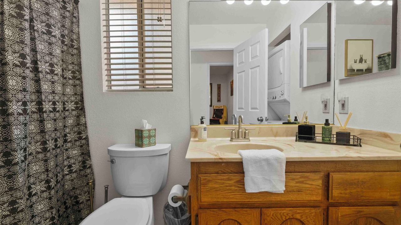 Photo of Bathroom in Peter Pan
