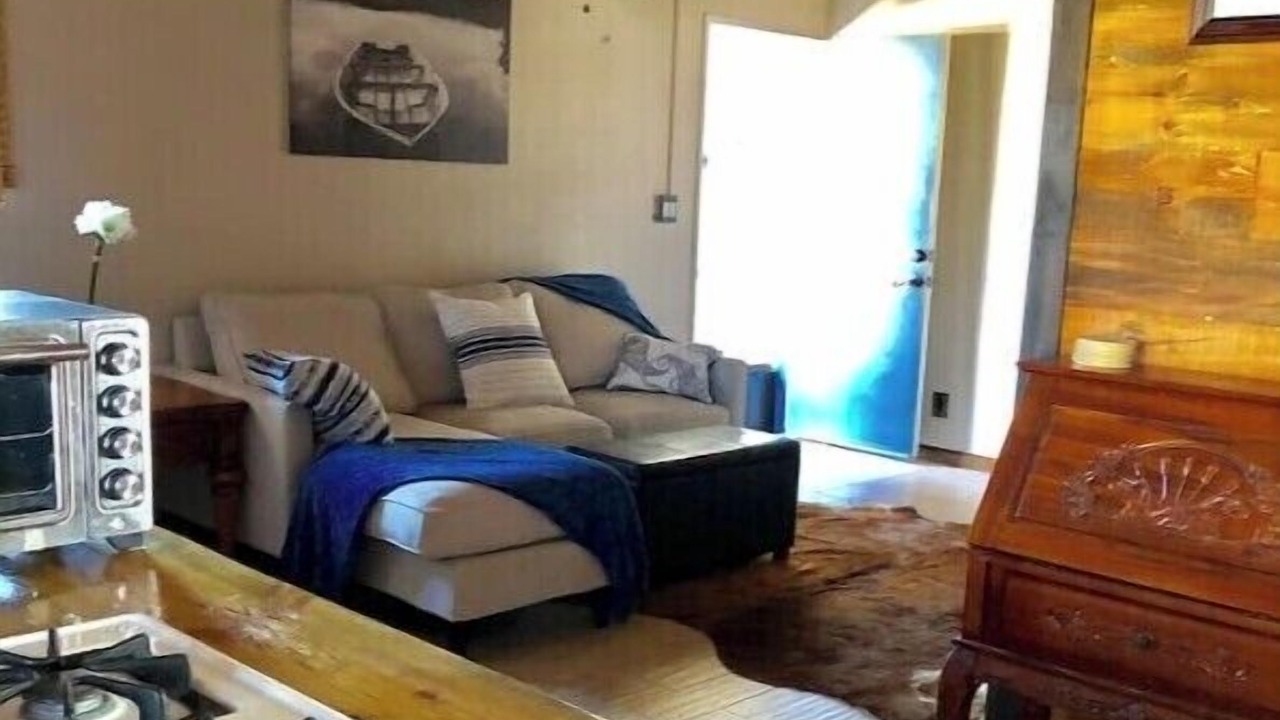 Photo of Livingroom in Costa Mesa
