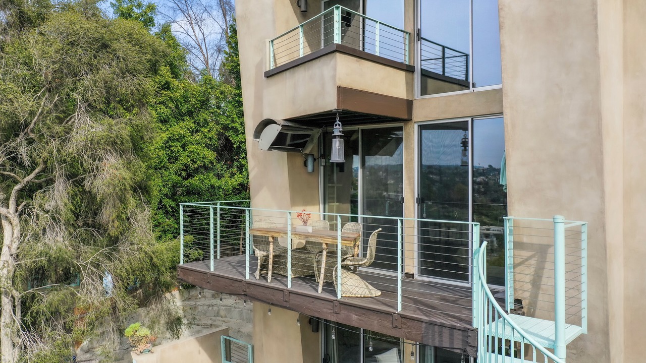 Photo of Outdoor in Silver Lake