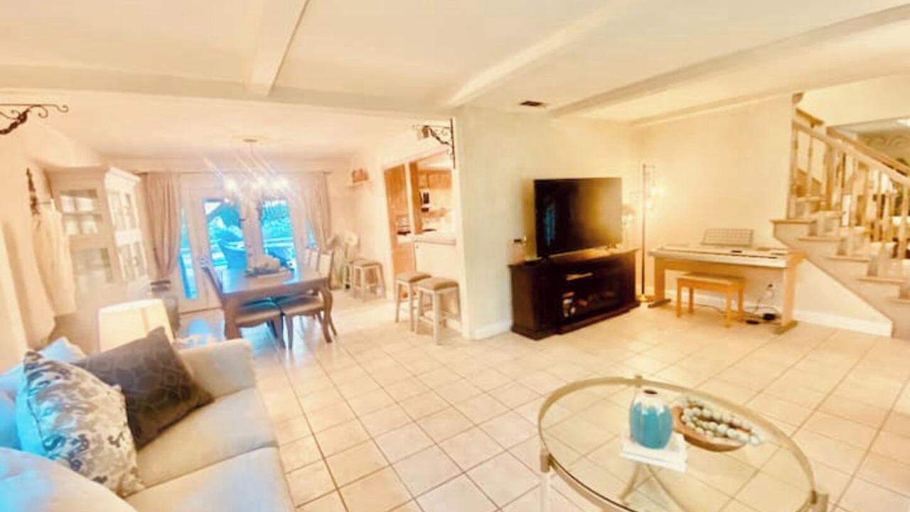 Photo of Livingroom in Estates at Canyon Crest