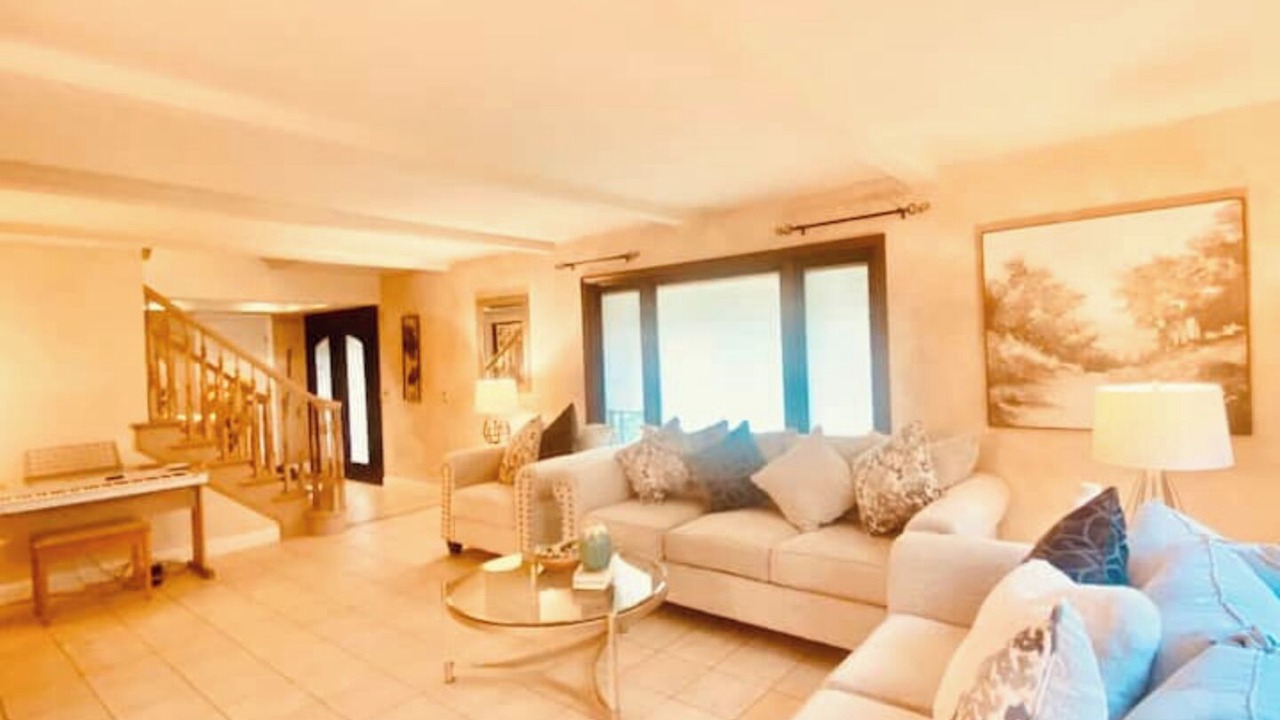 Photo of Livingroom in Estates at Canyon Crest