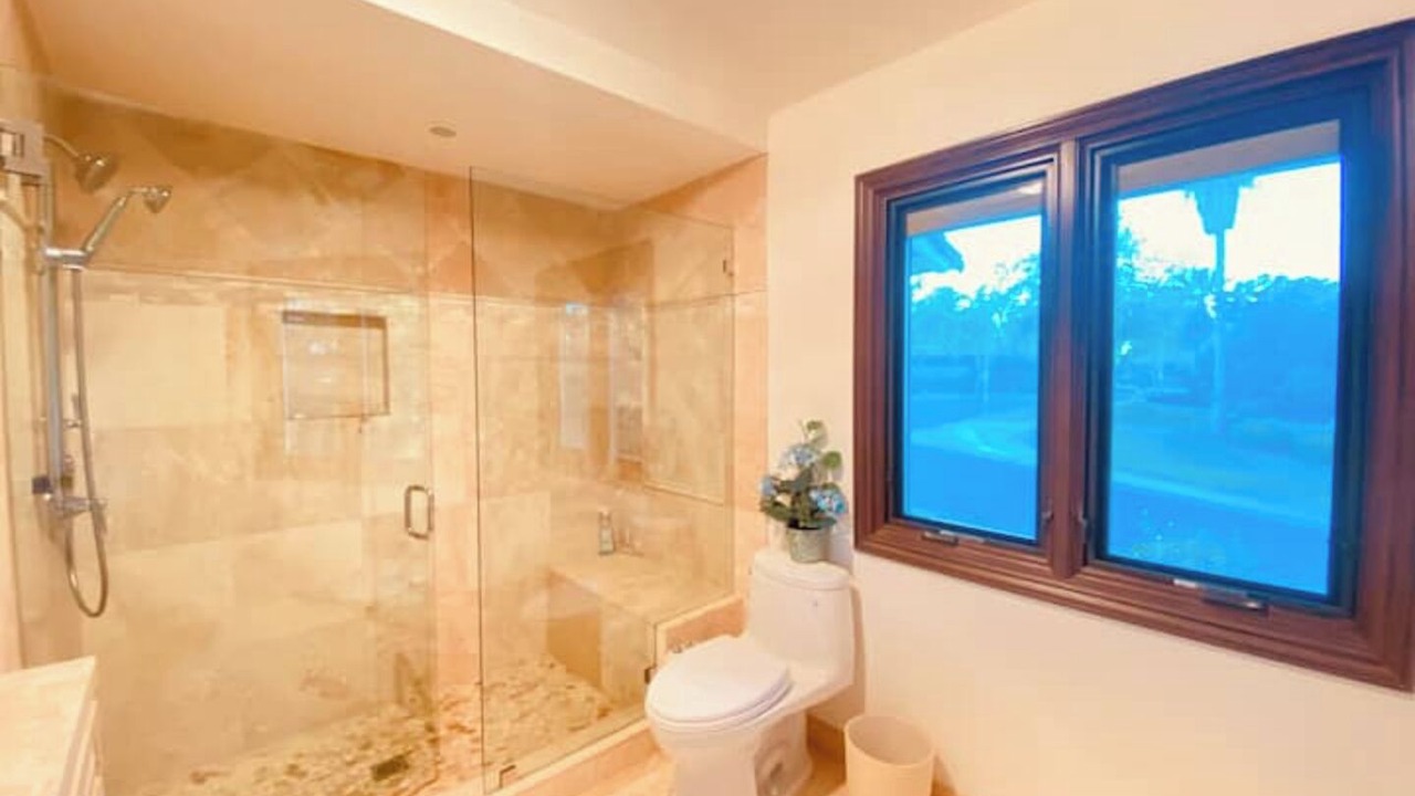 Photo of Bathroom in Estates at Canyon Crest