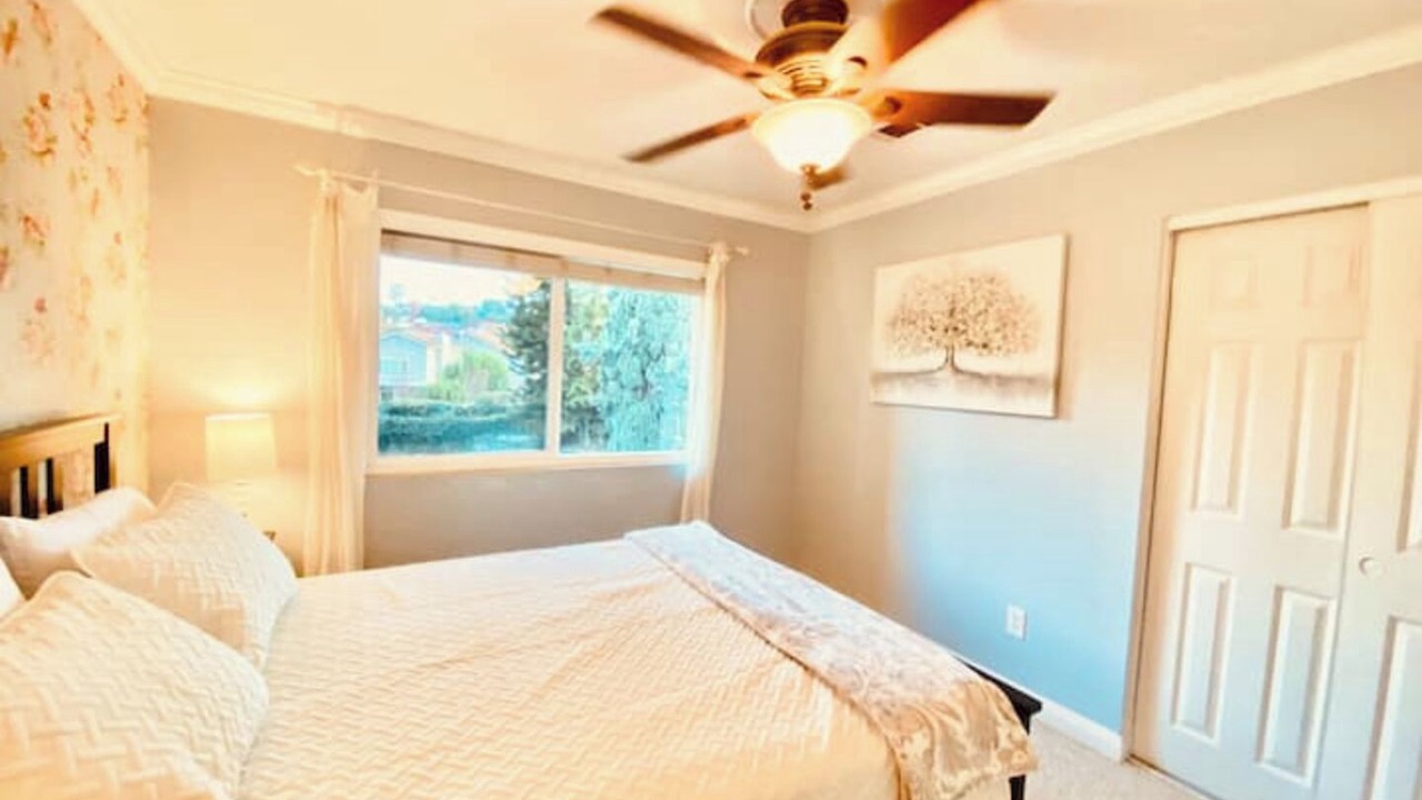 Photo of Bedroom in Estates at Canyon Crest
