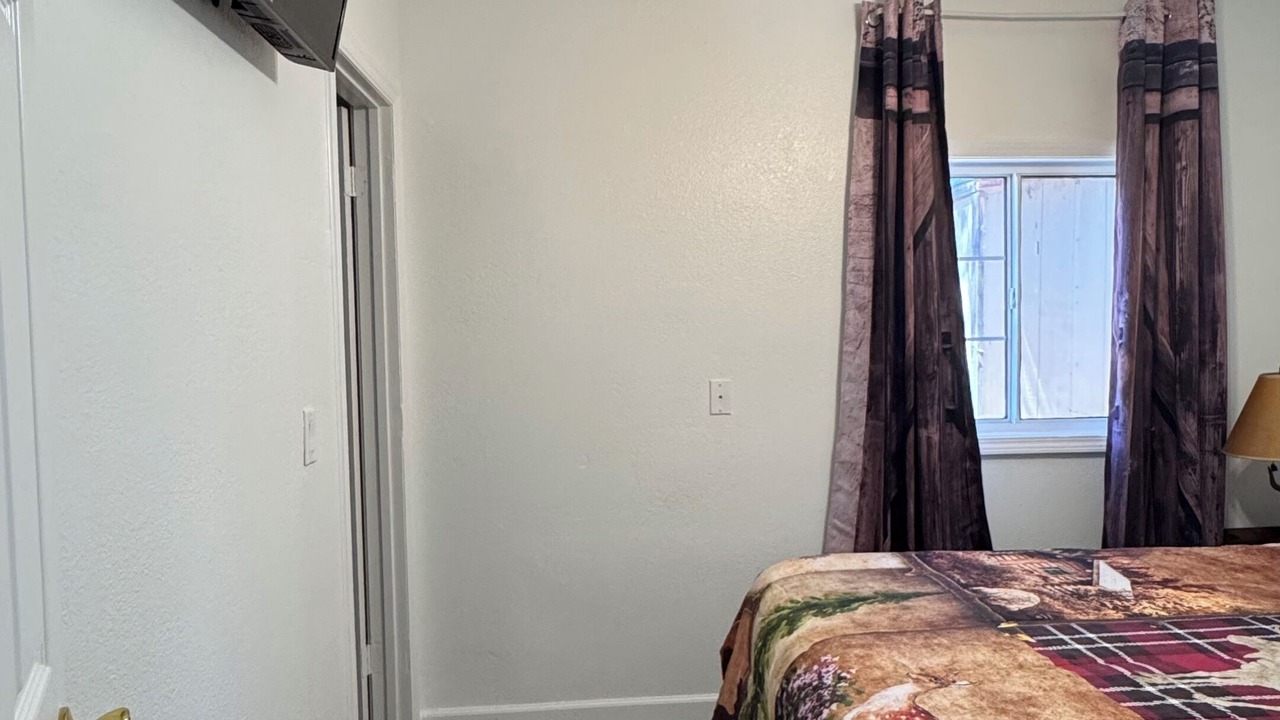 Photo of Bedroom in Guatay