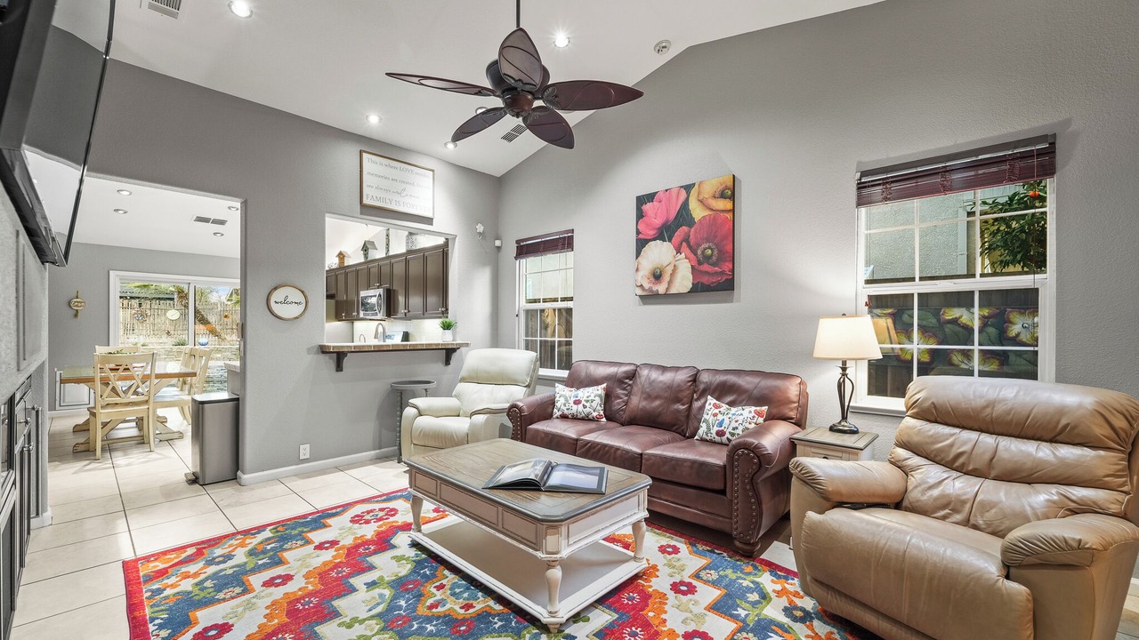 Photo of Livingroom in Turlock