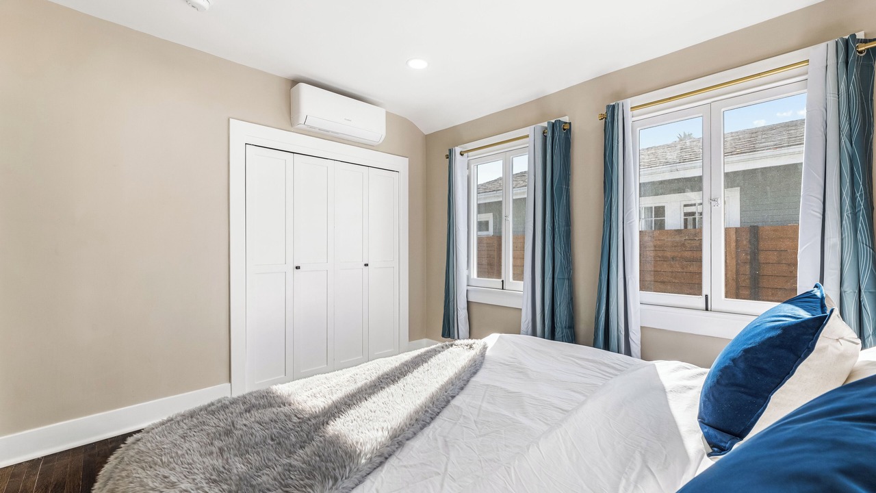 Photo of Bedroom in Hollywood
