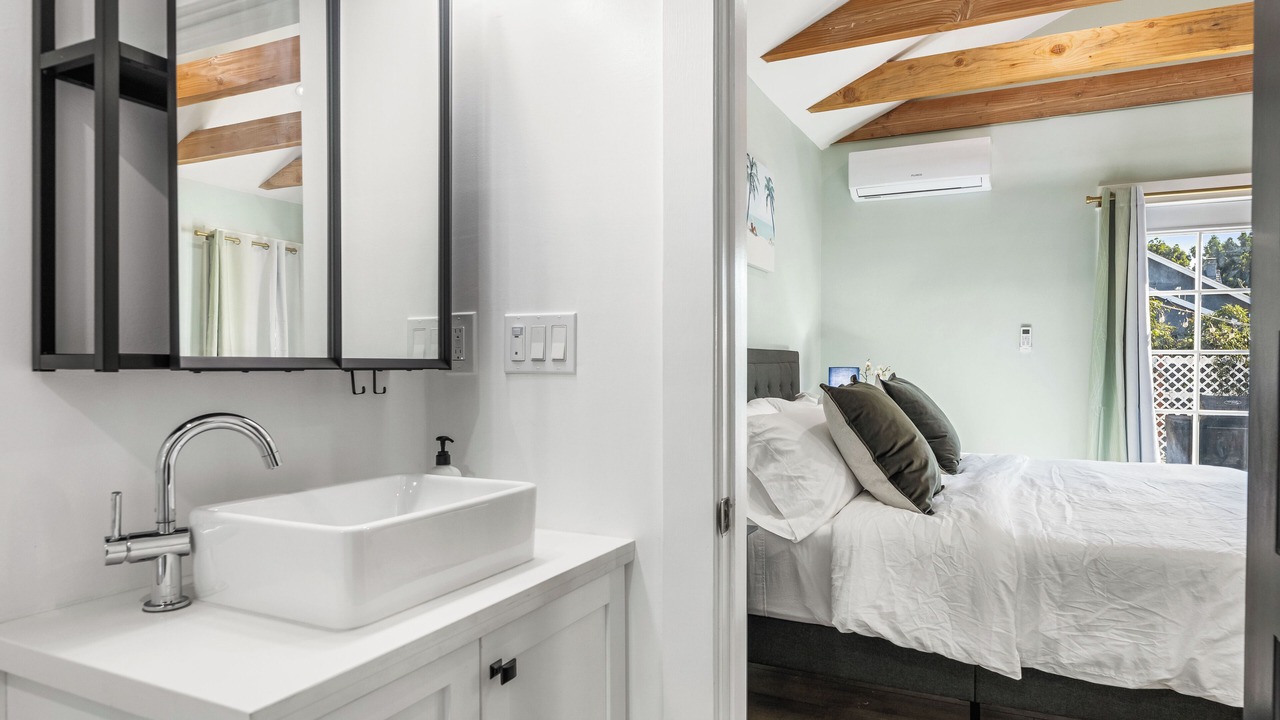 Photo of Bedroom in Hollywood