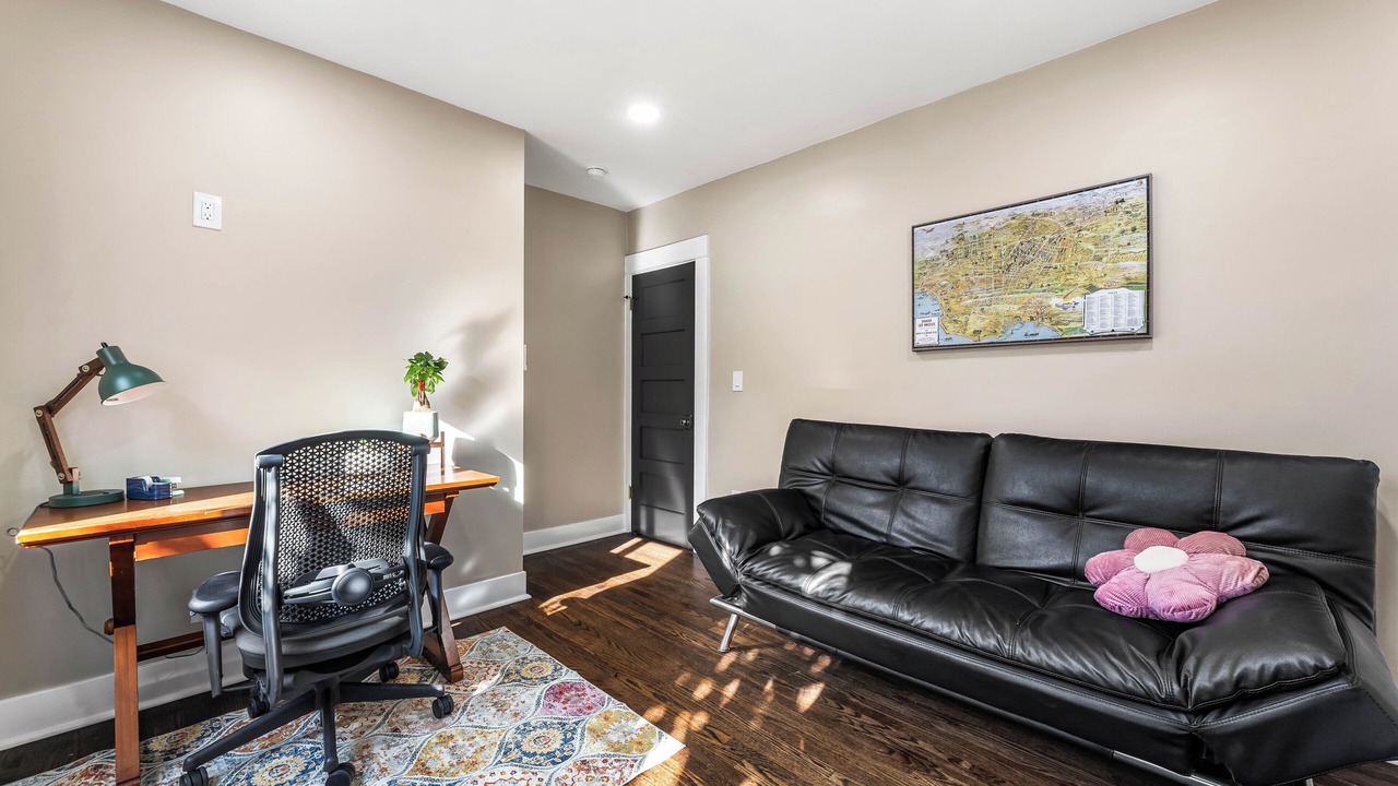 Photo of Livingroom in Hollywood