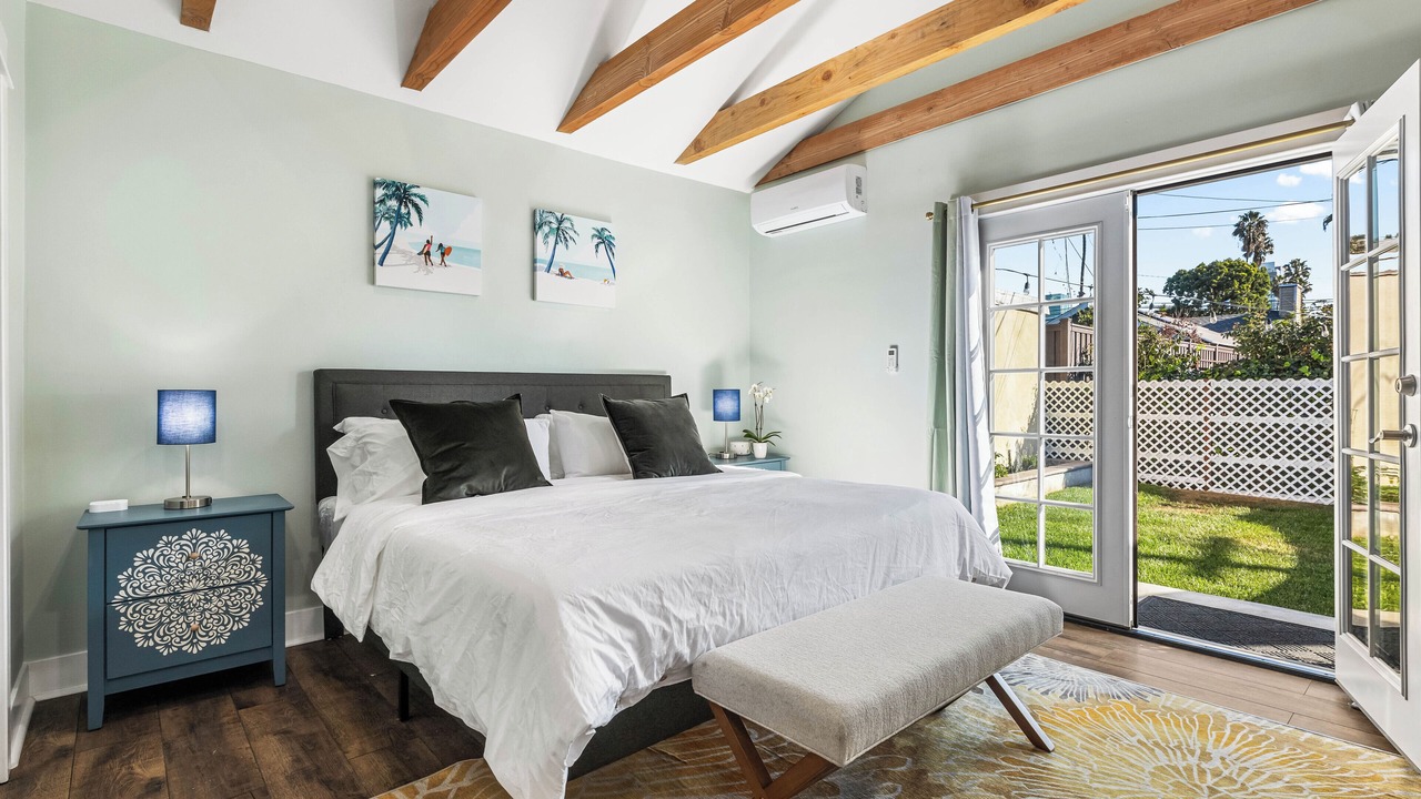 Photo of Bedroom in Hollywood