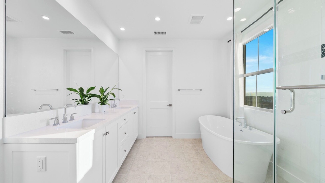Photo of Bathroom in Portola Springs